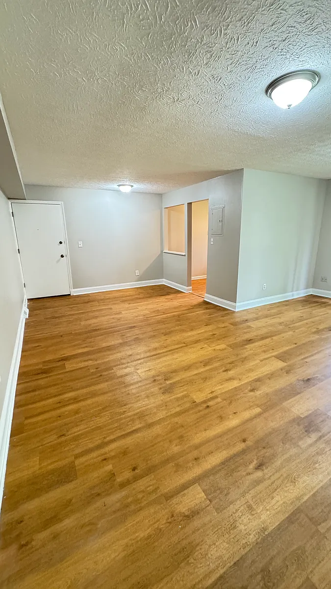 Building Photo - 24655 Clareshire Dr #104