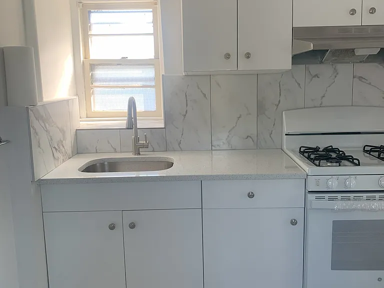Oven and range