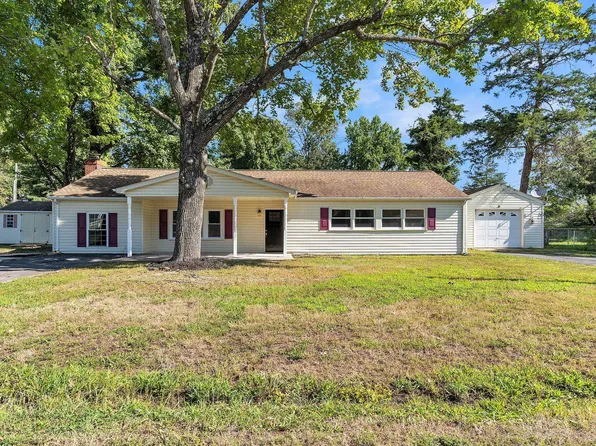 58 Monroe Dr, Colonial Beach, VA 22443