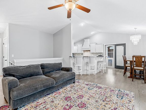 4th image of 8525 W Candlewood Ct