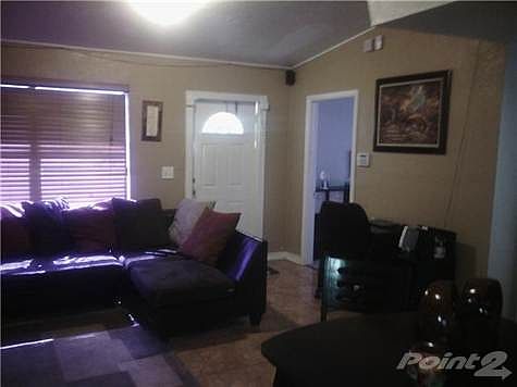 3rd image of 609 NW 9th Ave