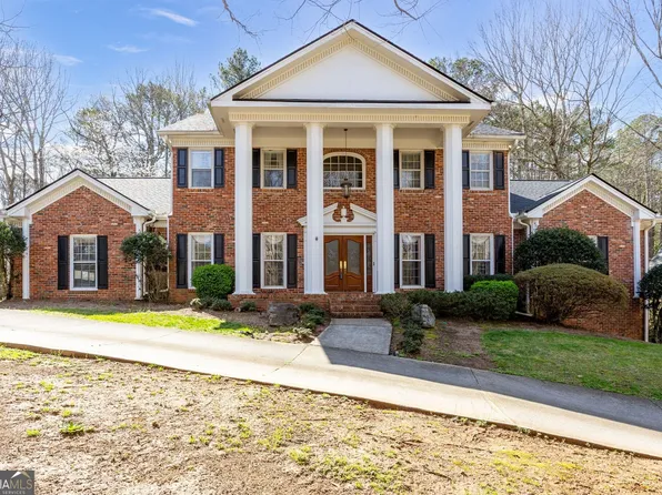 180 Churchill Dr, Sandy Springs, GA 30350