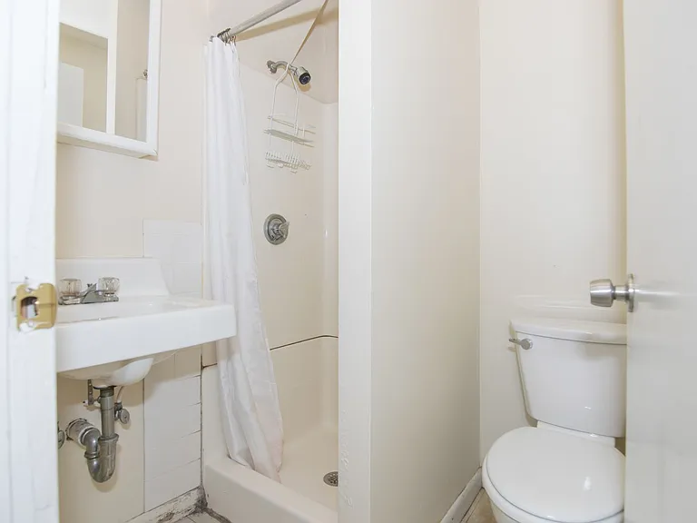 141 Glenville Ave #133 — Photo 12