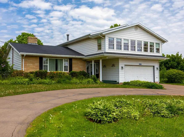 800 Main St, Cornwall, PE C0A 1H0