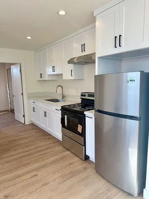 1 bed, 400 sqft, $1,700 — Photo 1