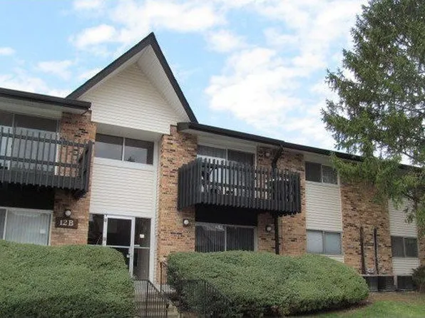 12B Kingery Quarter APT 208, Willowbrook, IL 60527