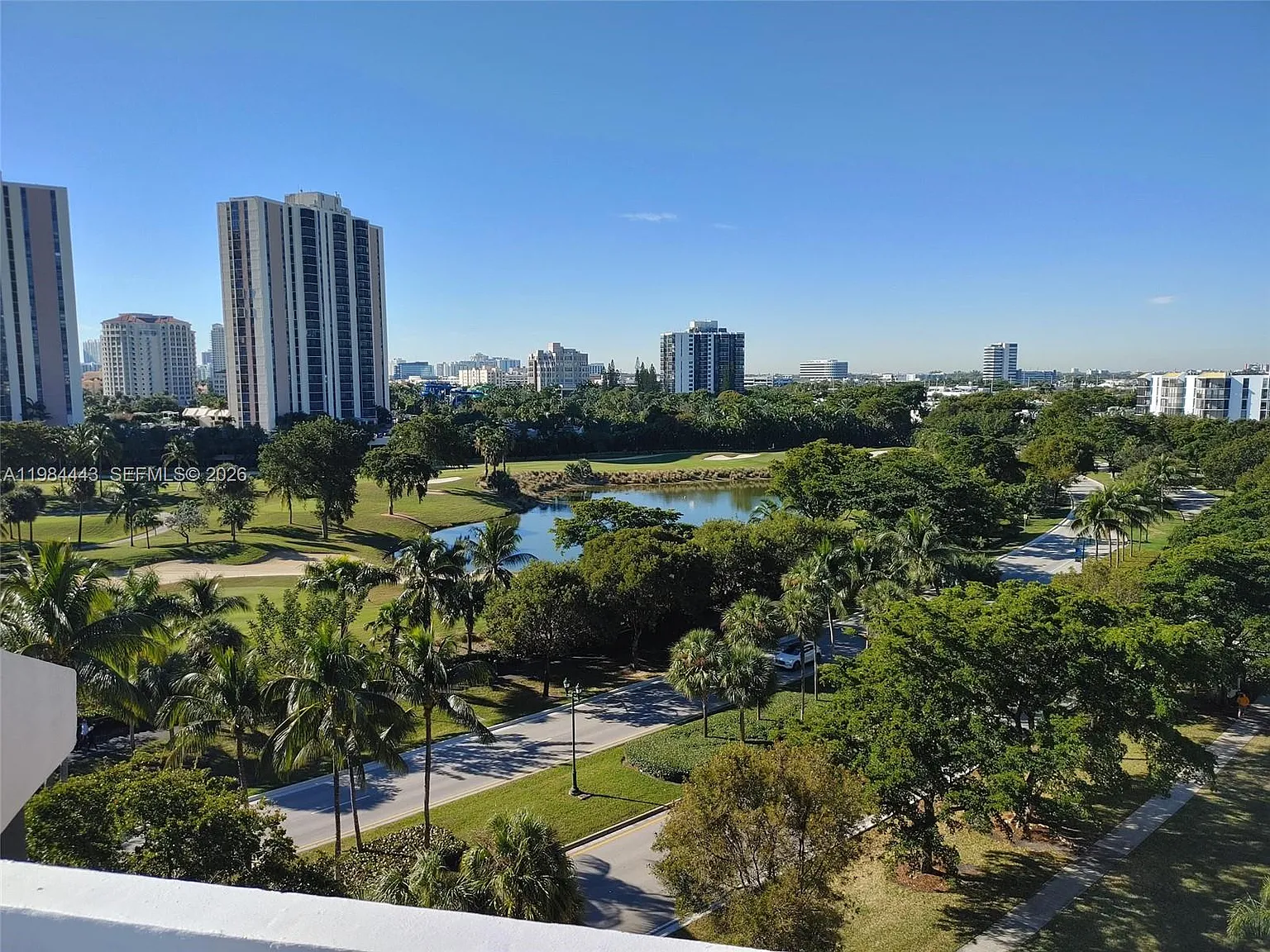 Bravura I Condo — Photo 3