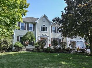 9 Helmsford Way, Penfield, NY 14526