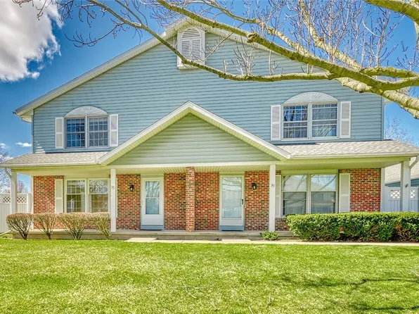 35 Dessie Hts, West Henrietta, NY 14586