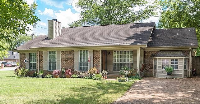 1st image of 546 Highpoint Dr