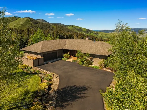 303 S Big Elk Meadow Rd, Gallatin Gateway, MT 59730
