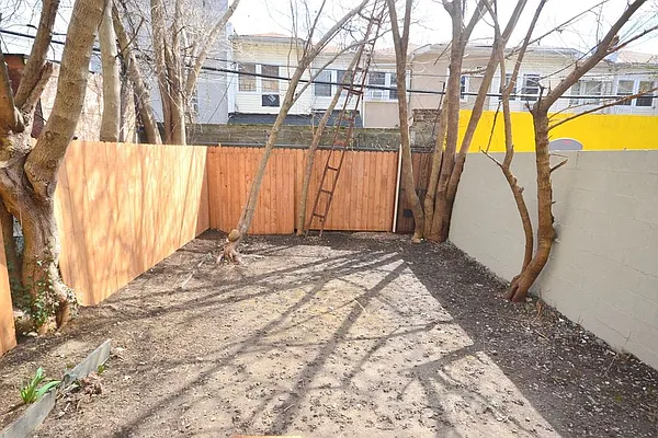 Rented by Bold New York | media 26