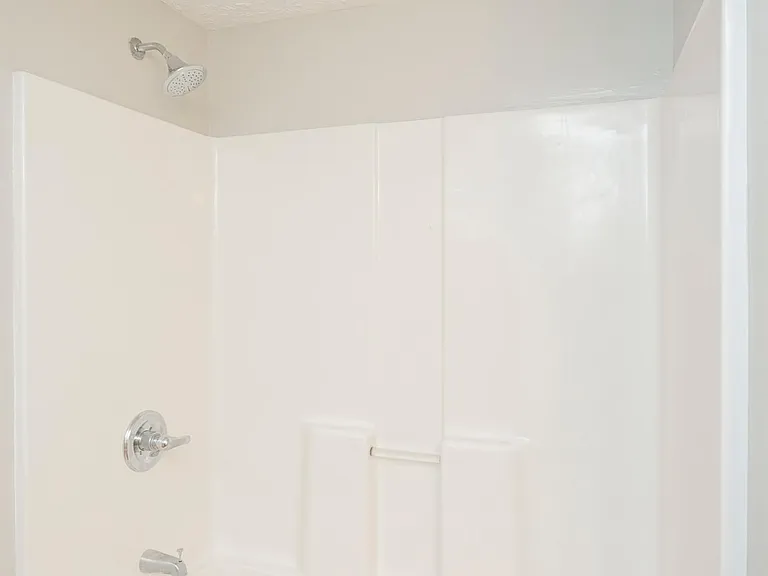 4933 Millerwood Dr — Photo 31