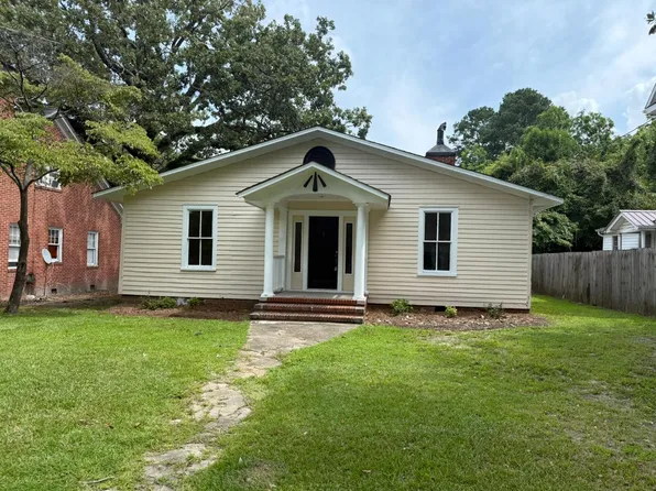 207 Williams St, Williamston, NC 27892