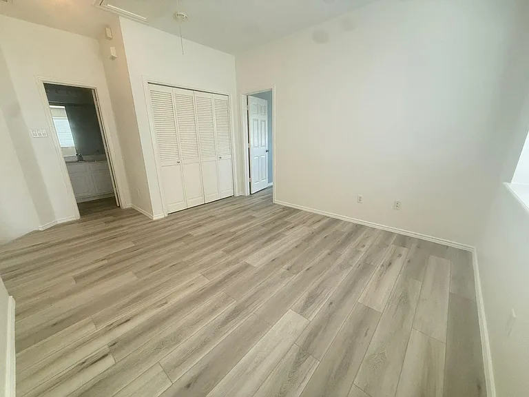 1900 Scofield Ridge Pkwy #2103 — Photo 18