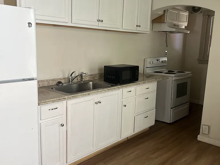 104 N Ellsworth St — Photo 3