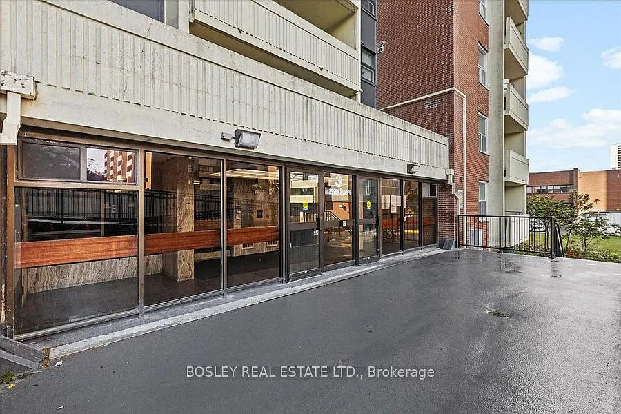 3 Massey Sq #2608
