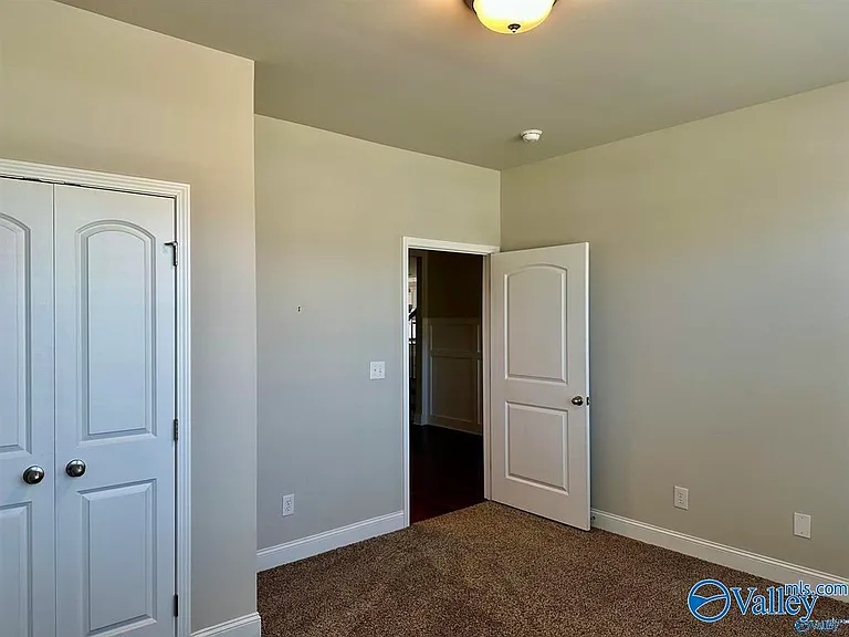 2618 W Creek Dr — Photo 11