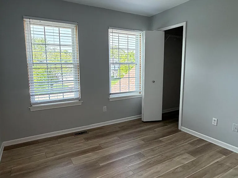 4101 Rolling Meadow Ln — Photo 17