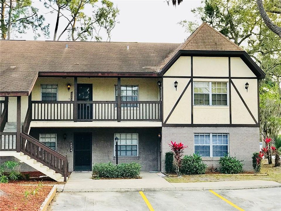 1st image of 2974 Sir Hamilton Cir #4