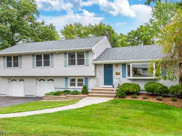 108 Elmwood Pl, Wyckoff Twp., NJ 07481