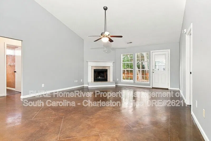 4 bed, 2.0 bath, 1853 sqft, $2,499 — Photo 2