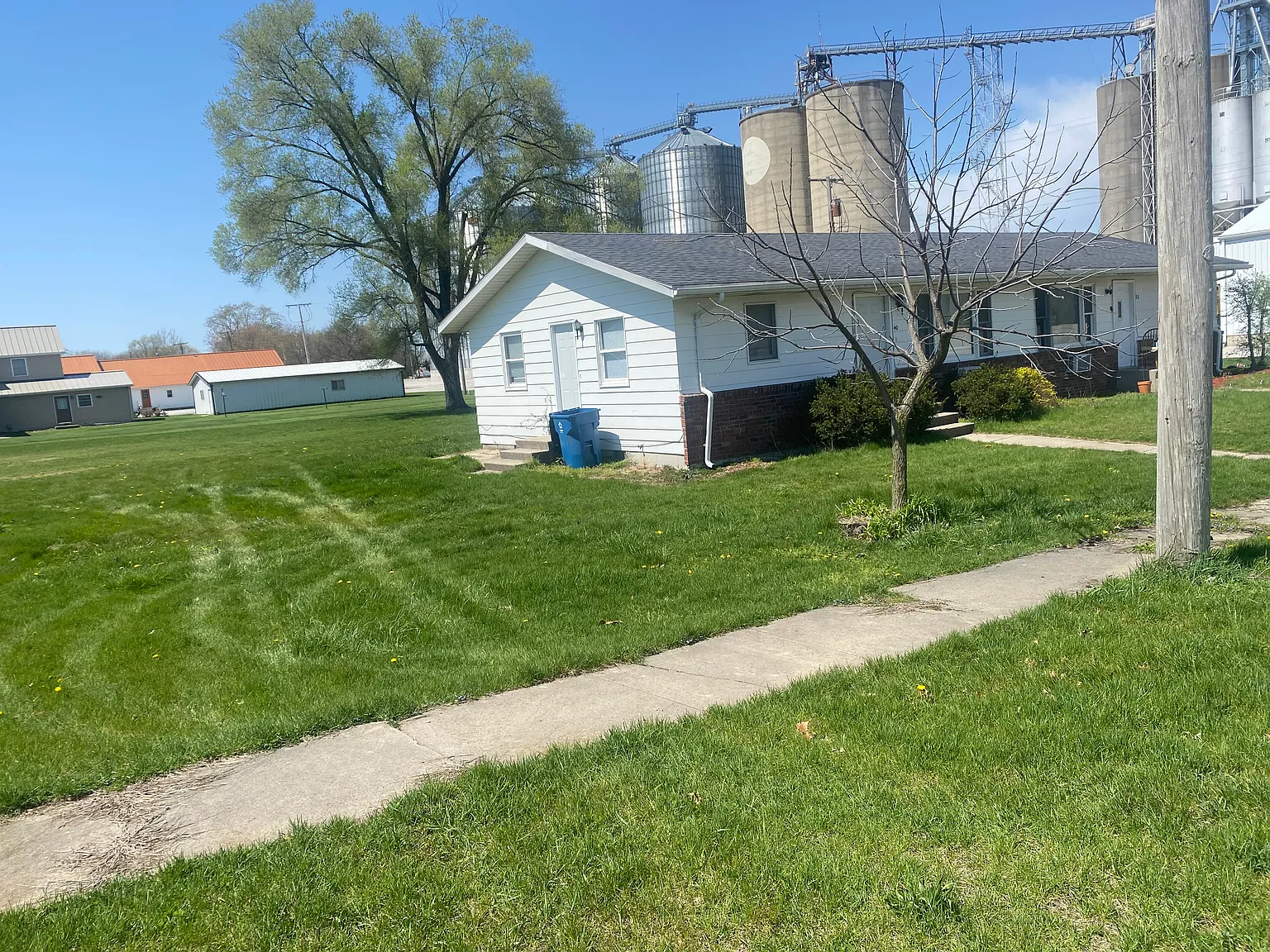 40 & 80 N Grace St photo 1