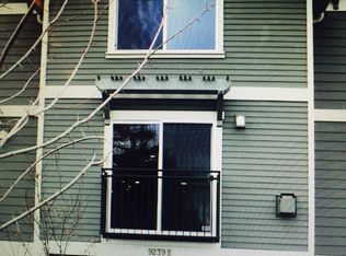 9239B 17th Ave SW, Seattle, WA 98106