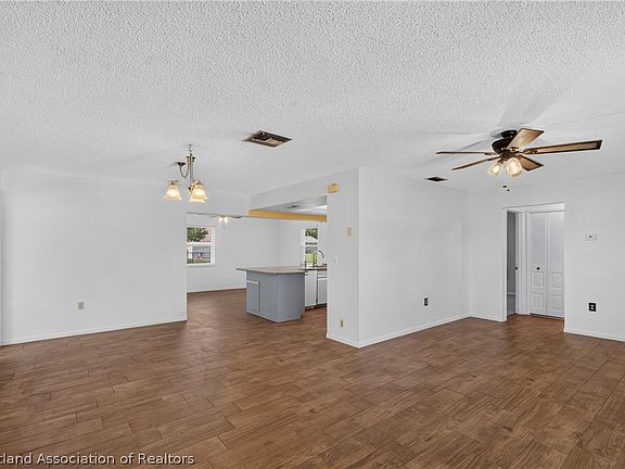 3rd image of 232 Quail Ave