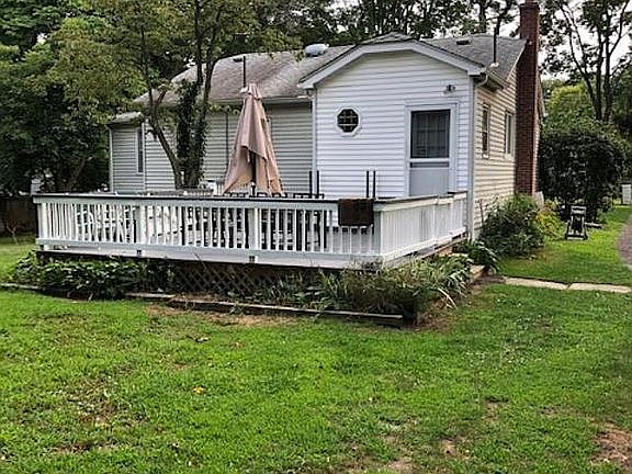 3rd image of 161 Southlawn Ave