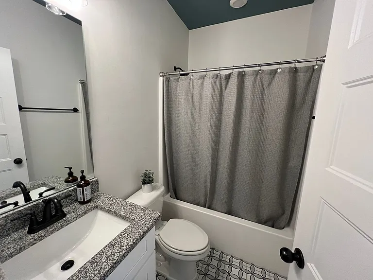 1909 Rhonda Dr — Photo 20