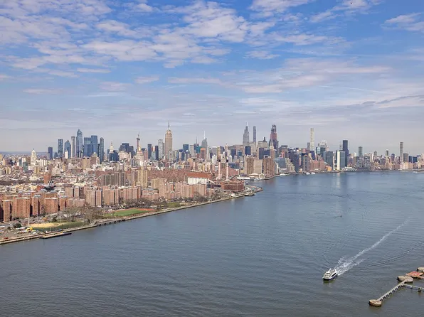 8 S 4th St #37A, Brooklyn, NY 11249