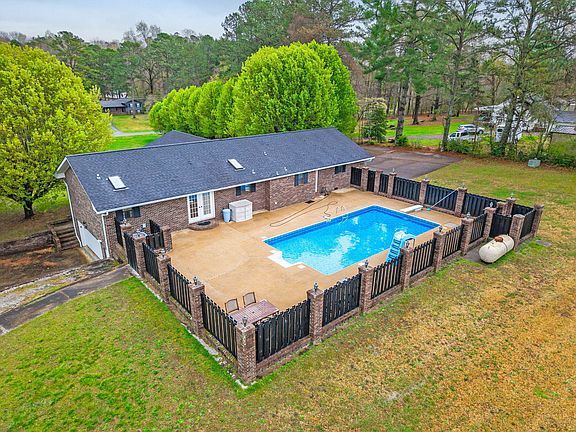 5th image of 932 Johnson Rd