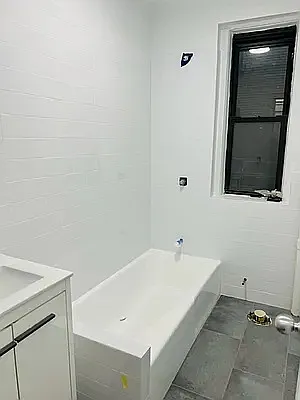 Rented by Buchbinder & Warren | media 5