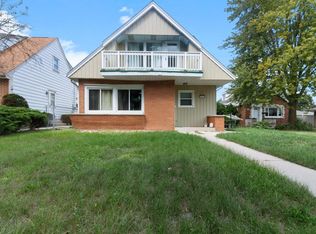 7810 W Howard Ave, Milwaukee, WI 53220
