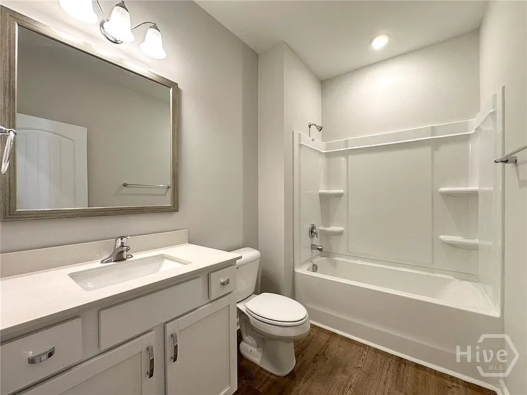 104 Fenway St — Photo 6