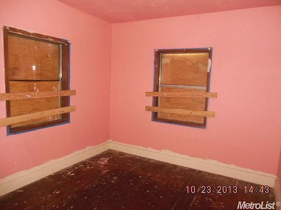 5th image of 3809 32nd St