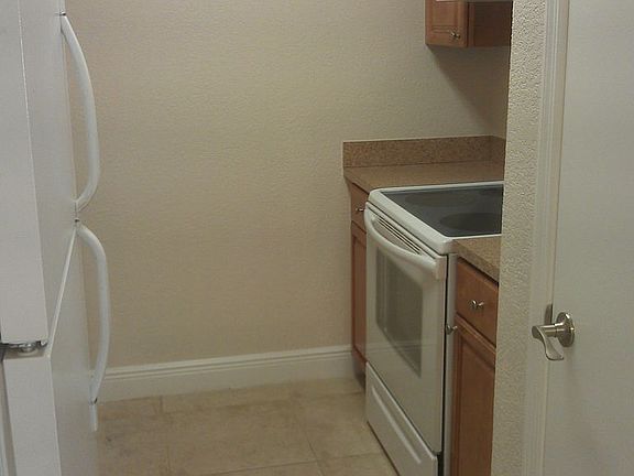 3rd image of 2519 Cedar Cypress Ct Unit 101