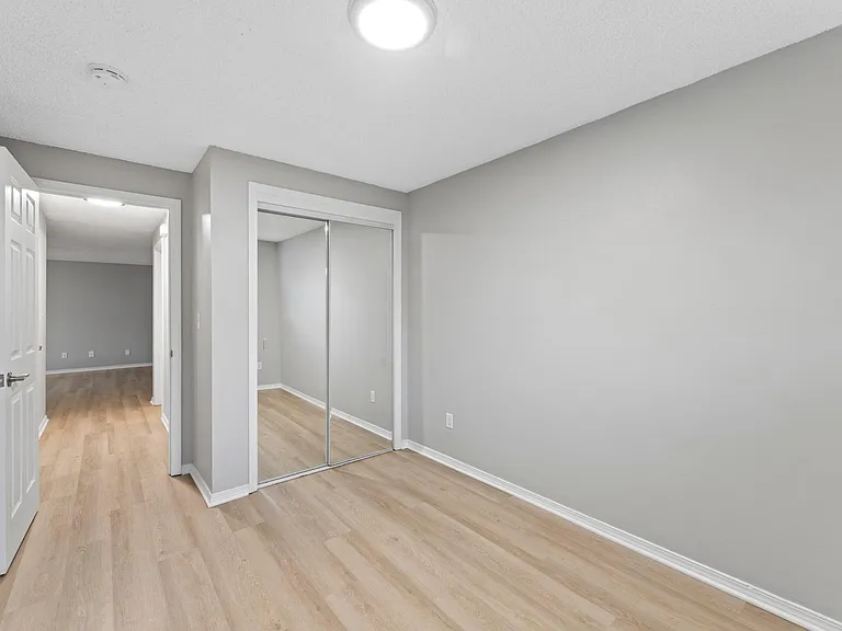 511 Avenue D #A — Photo 22