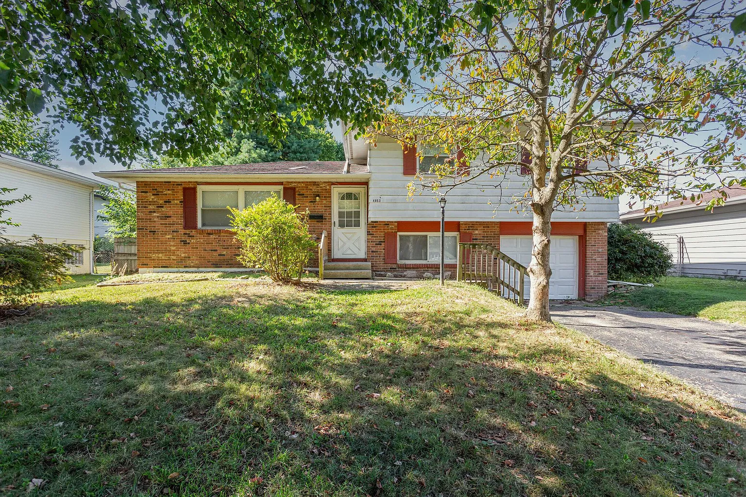4953 Silverton Dr photo 1