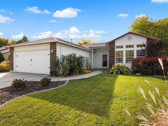 3rd image of 1005 W Egret Dr
