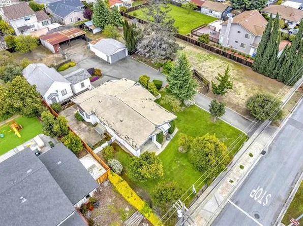 38860 Cherry Ln, Fremont, CA