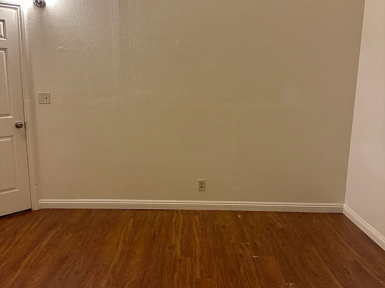 14841 Hunter Ln — Photo 5