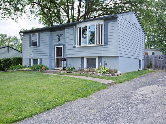 2nd image of 3636 Manila Dr