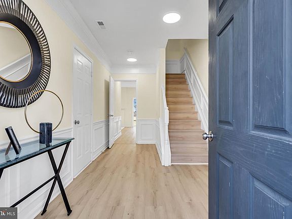 4th image of 4 Weatherly Rd