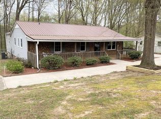 6045 Bexhill Dr, Walkertown, NC 27051