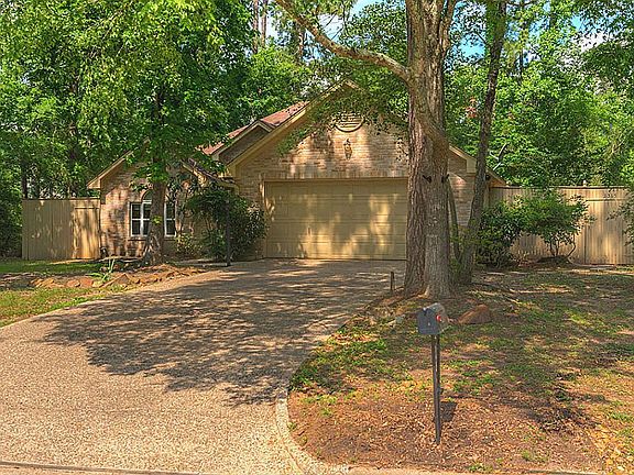 One story custom home on cul-de-sac lot.