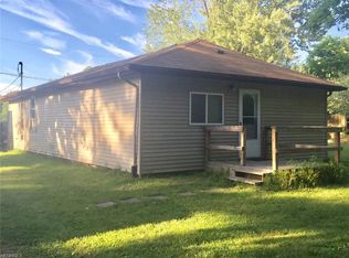 16752 Pickering St, Lake Milton, OH 44429