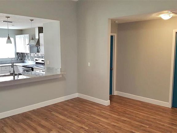 4th image of 1753 Providence Blvd