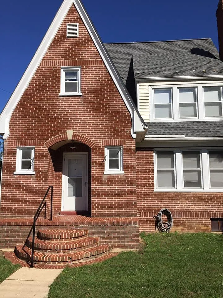 1801 W Main St — Photo 1